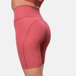 Outdoor Voices Lightform Shorts 7”